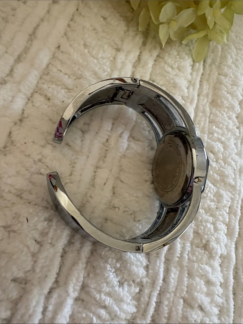 Black and Silver Women's Quartz Fashion Watch
